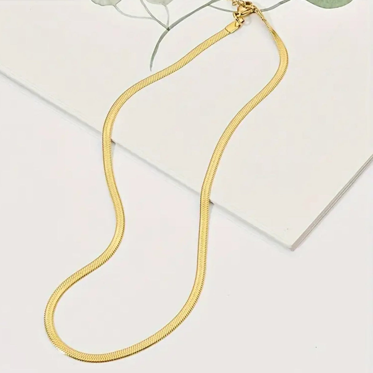 Timeless Glow Chain (Just Like Real Gold)